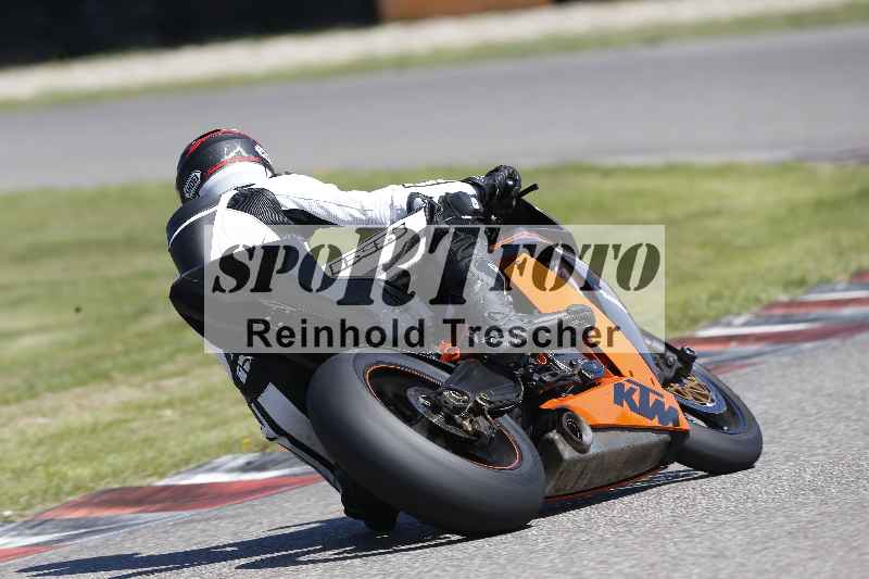 /43 08.08.2025 Discover the Bike ADR/Race 3 rot/508
